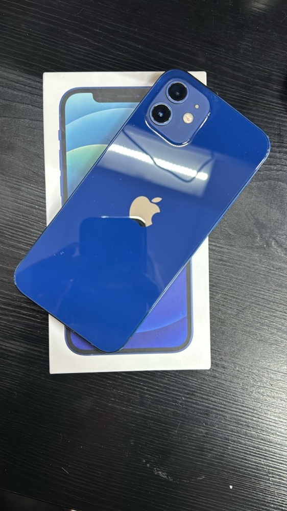 Смартфон iPhone 12 64 Gb