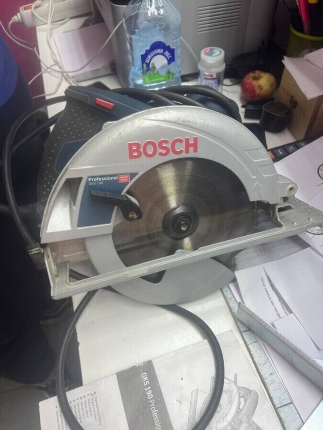 Циркулярная пила BOSCH GKS190