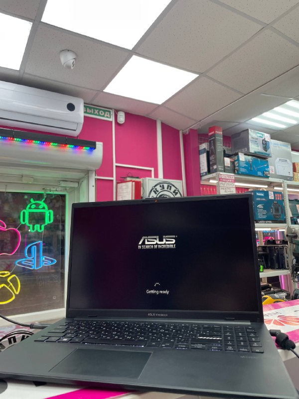 Ноутбук ASUS Vivobook/N200/4*1.0Ghz/8Gb RAM/256Gb SSD