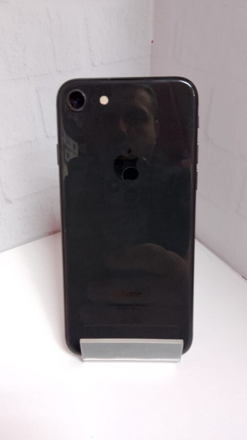 Смартфон iPhone 8 64 Gb
