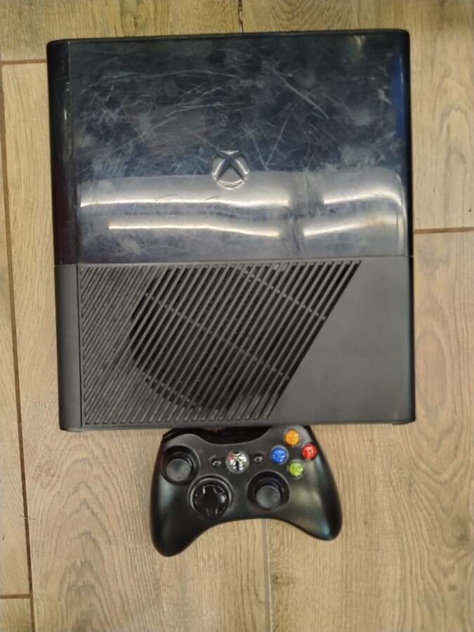 Игровая приставка XBOX 360 500гб