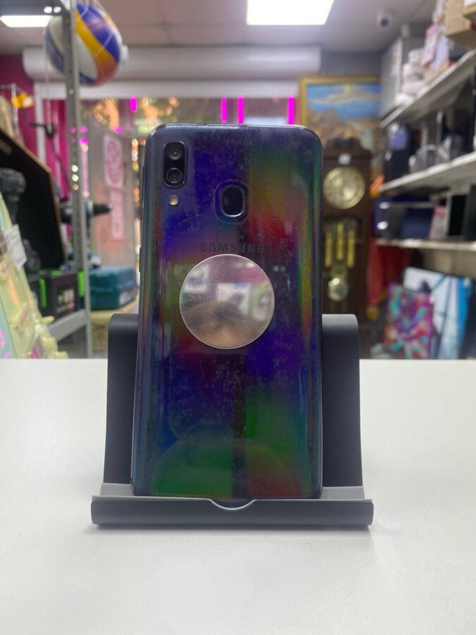 Смартфон Samsung A40 64gb