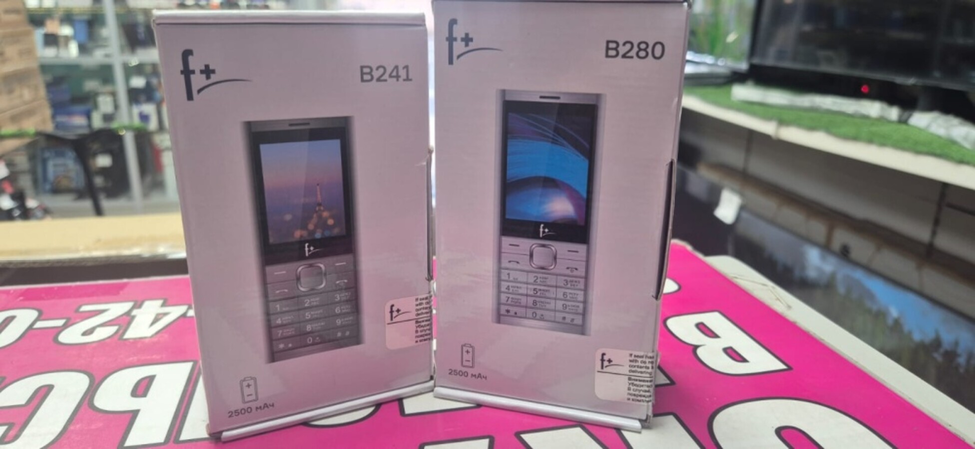 Мобильный телефон Fly