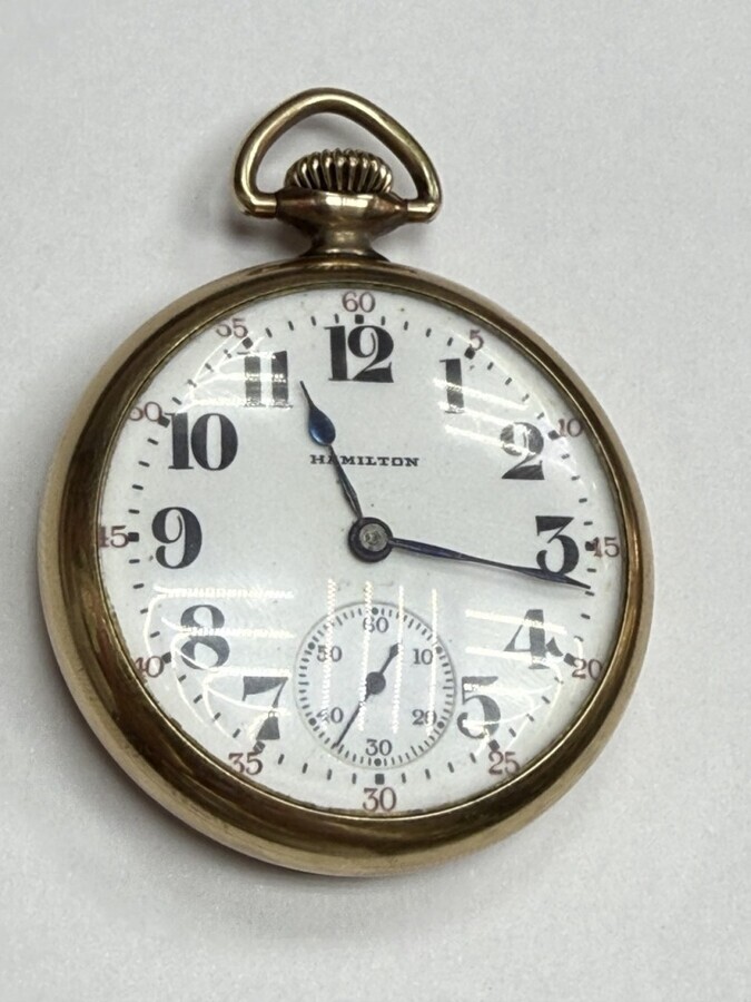 Часы Hamilton