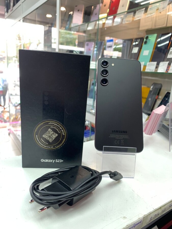 Смартфон Samsung S23 Plus 8/512