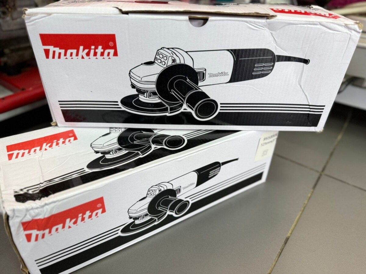 УШМ (Болгарка) Makita 9558