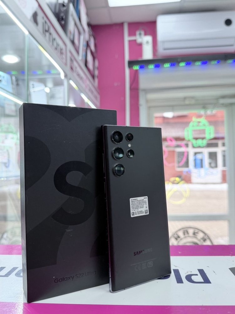 Смартфон Samsung S22 Ultra 12/256