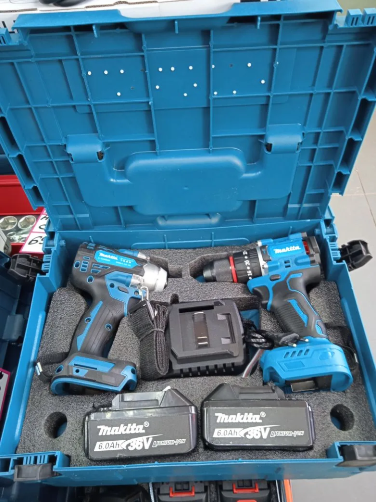 Набор инструментов 2 в 1 (гайковерт,шуруп-т)