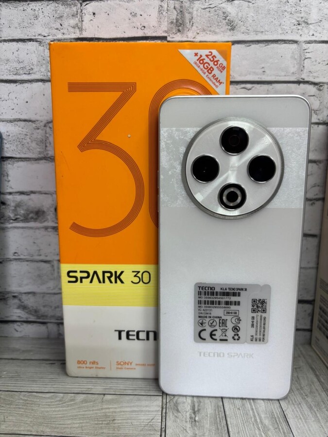 Мобильный телефон Tecno spark 30 8/256