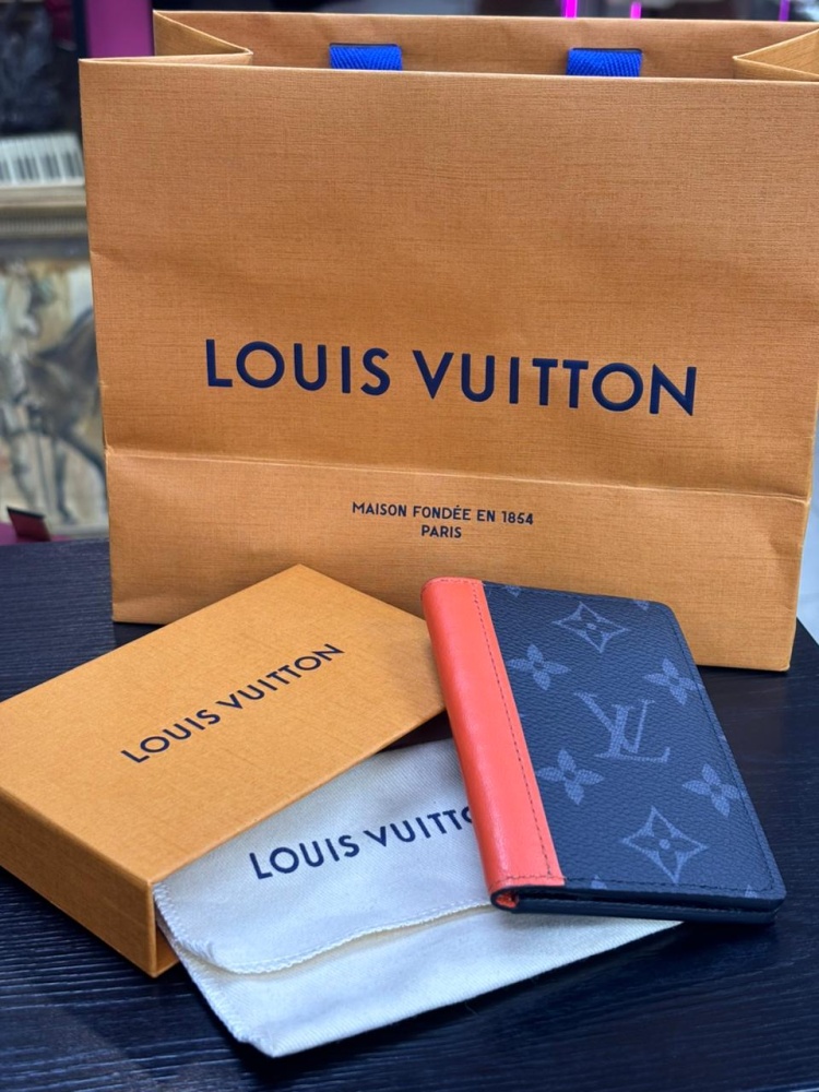 Кошелек Louis Vuitton