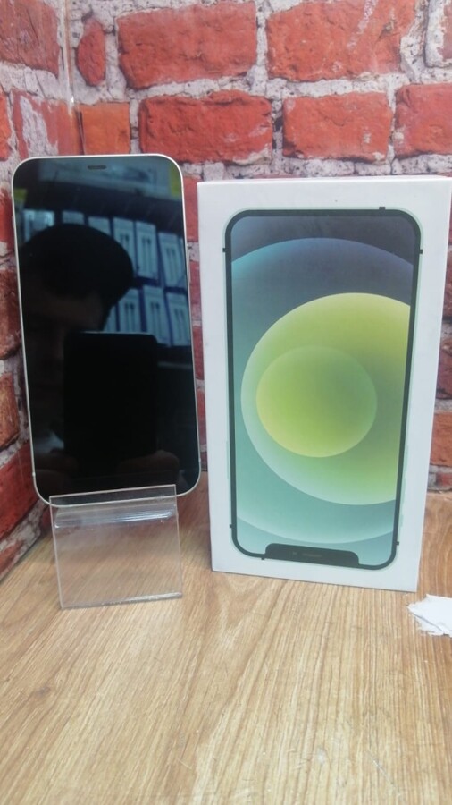 Смартфон iPhone 12 256 Gb