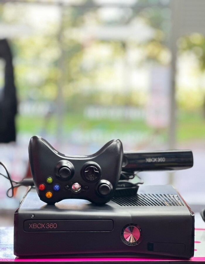 Игровая приставка XBOX 360 500GB +cinekt