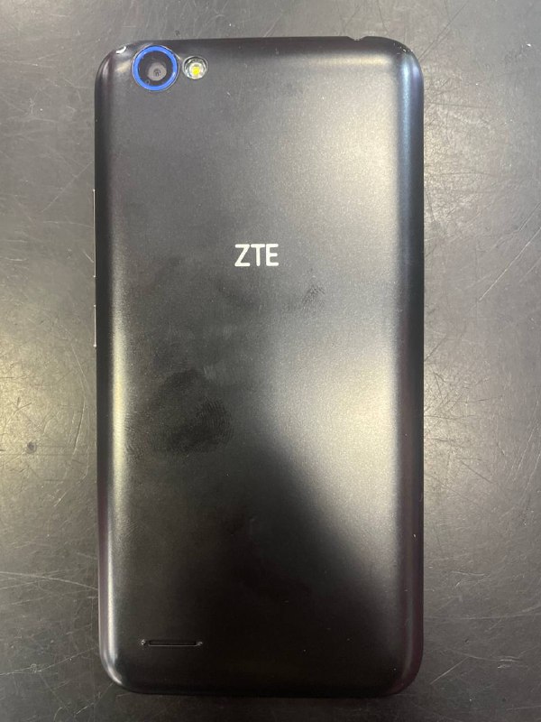 Мобильный телефон ZTE Blade L4