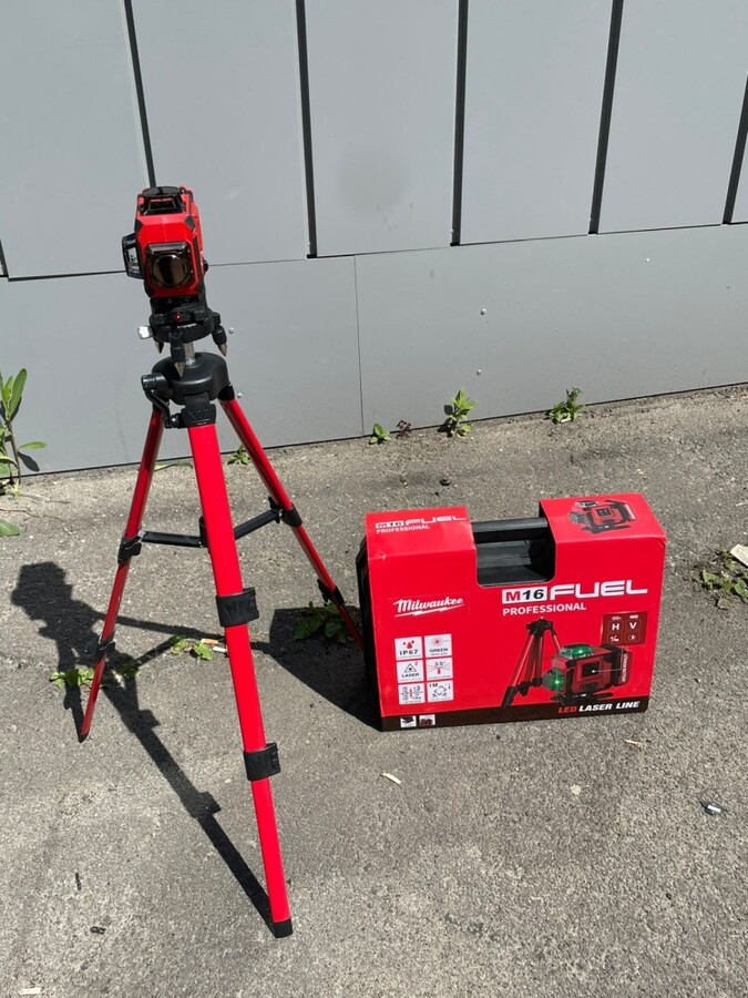Лазерный уровень Milwaukke