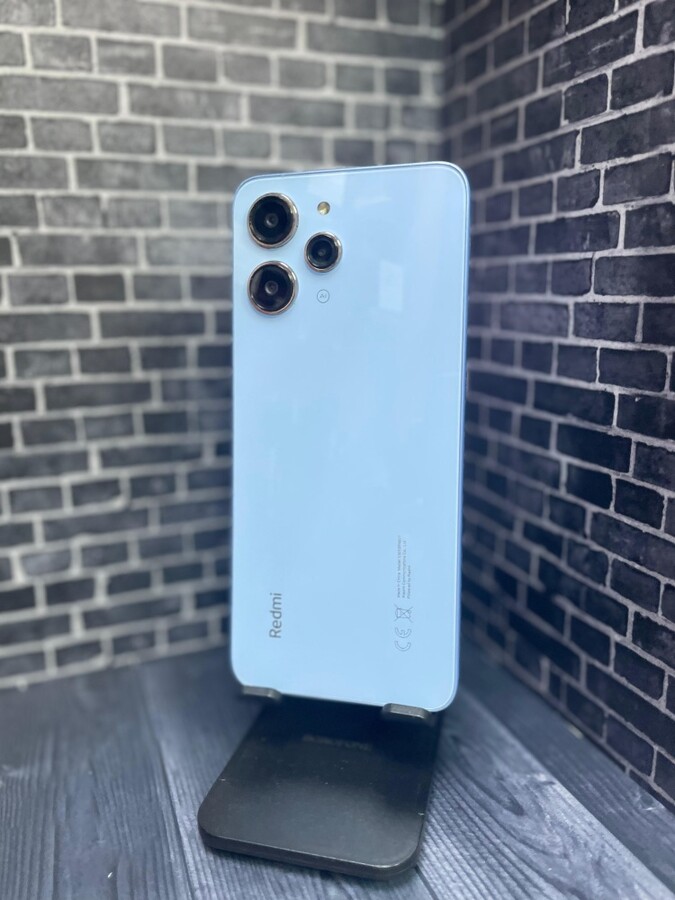 Смартфон Xiaomi Redmi 12