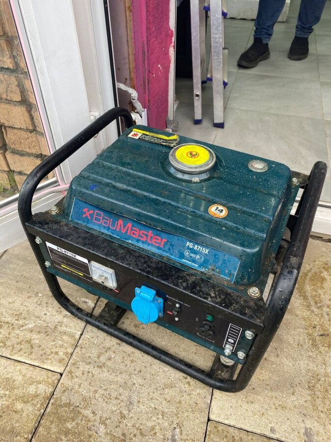 Генератор Baumaster pg 8715x