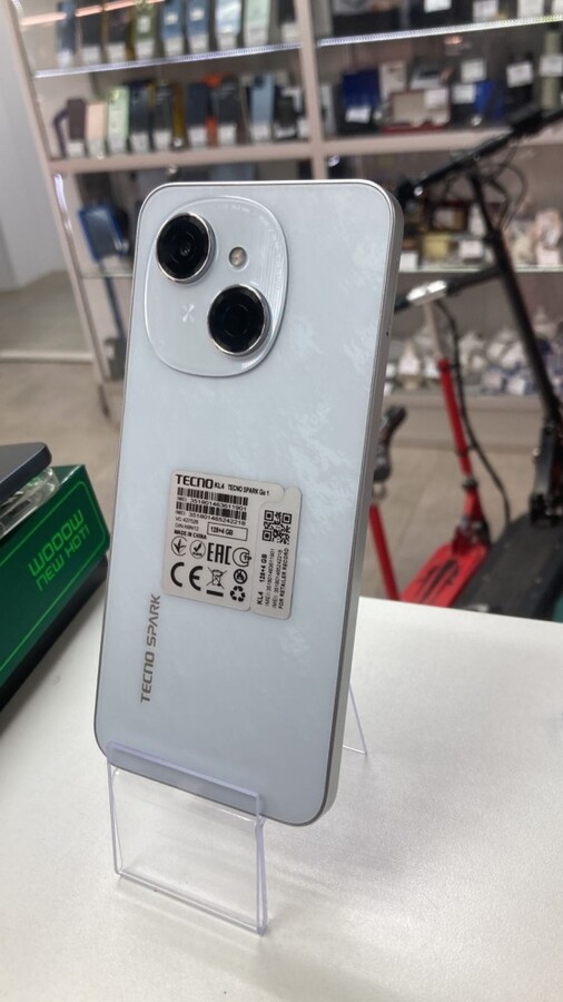Мобильный телефон Tecno