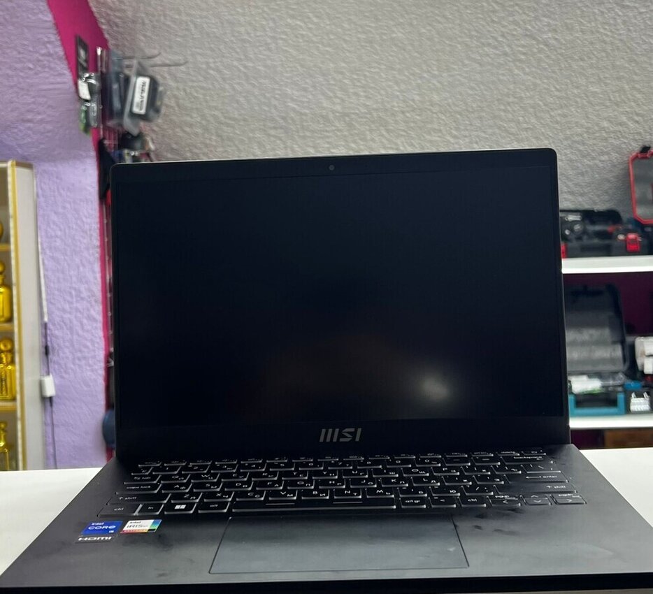Ноутбук MSI