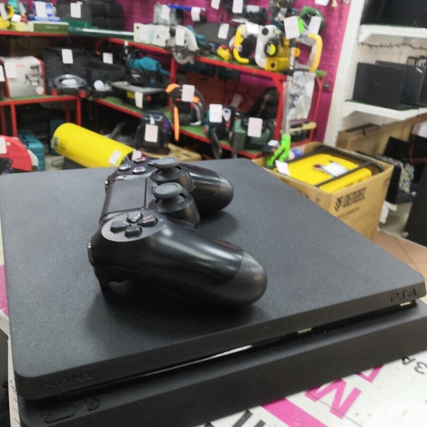Игровая приставка Sony PlayStation 4 slim 500