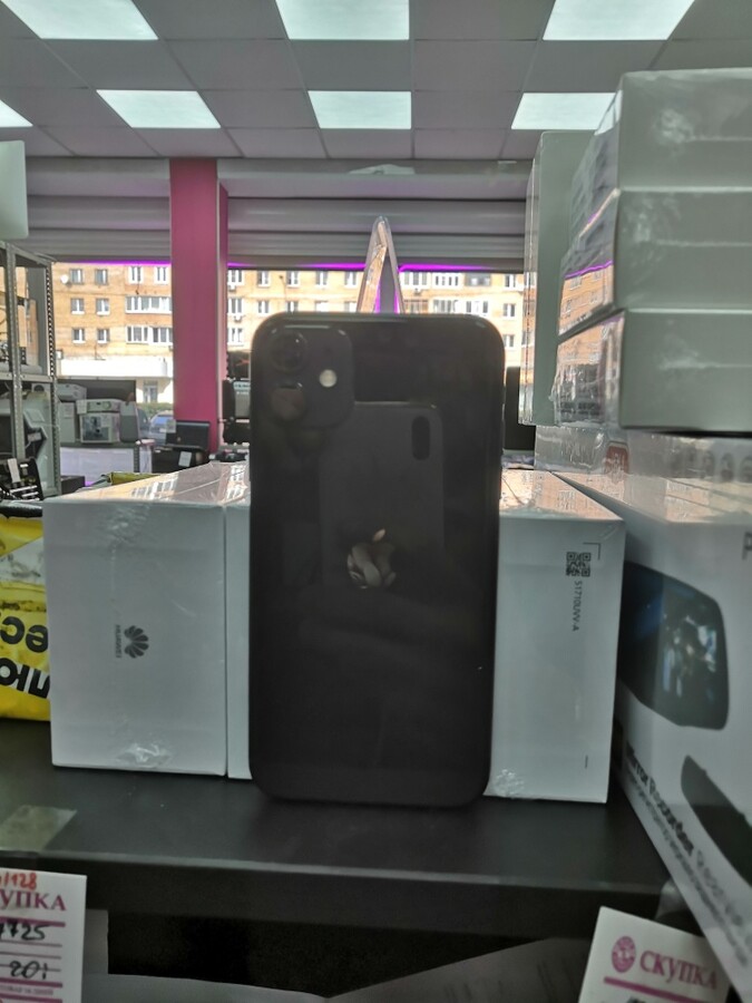 Смартфон iPhone 11 128 Gb