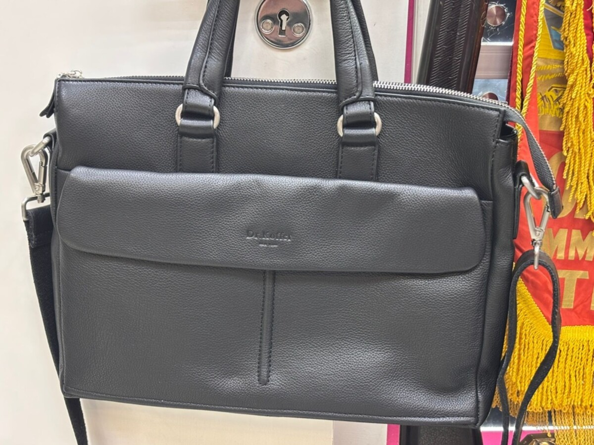 Портфель кожаный KOFFER