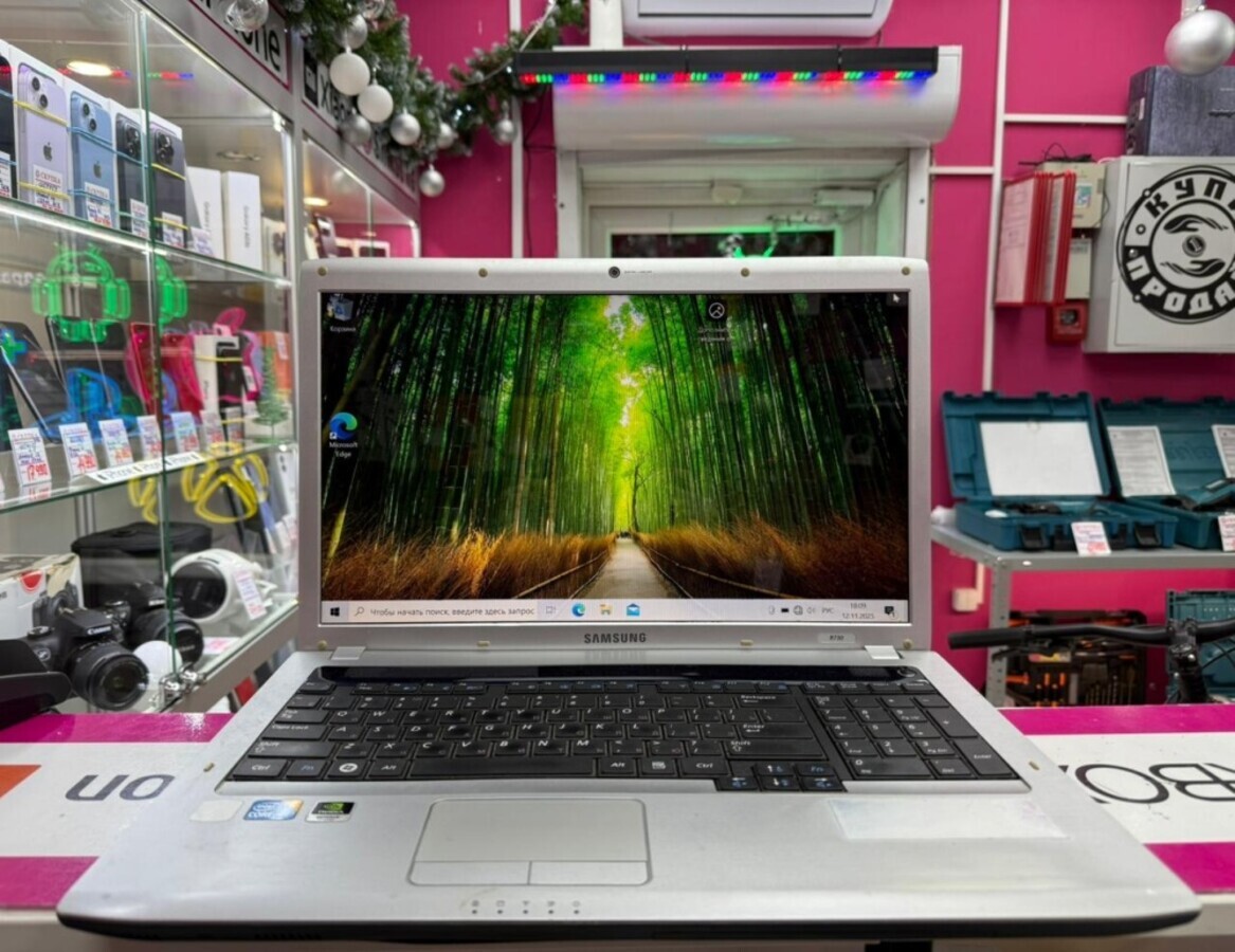 Ноутбук Samsung Intel Core i3 CPU M350/8 GB RAM/512 GB SSD