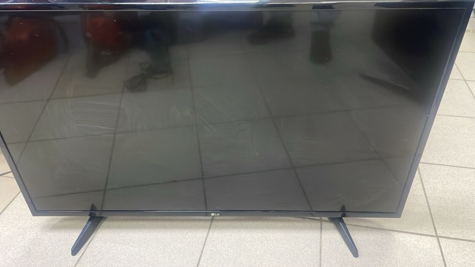 Телевизор LG 43LH570
