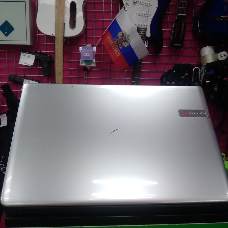 Ноутбук Packard Bell intel 2955u\2gb\hhd297\intel hd graphics