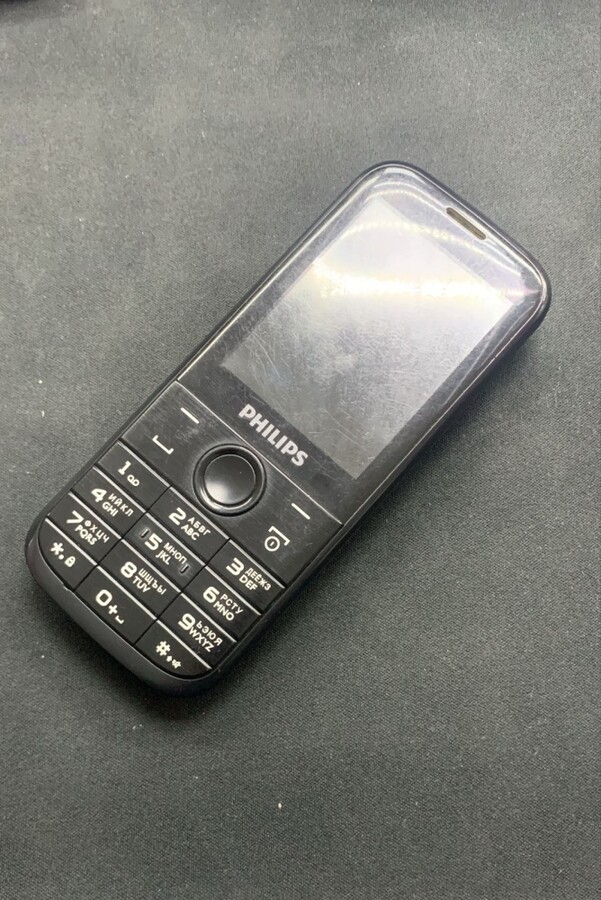 Мобильный телефон Philips Xenium E160