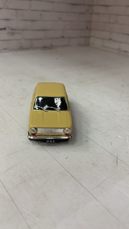 Игрушка машинка