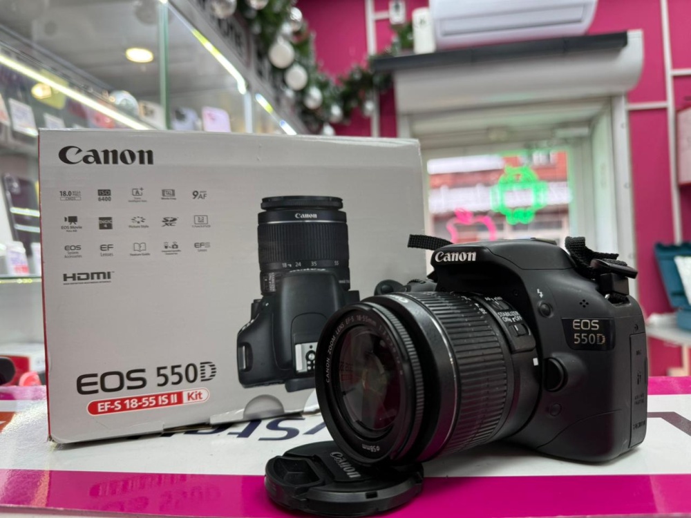 Фотоаппарат Canon EOS 550D EF-S 18-55 IS II KIT