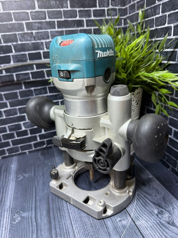 Фрезер Makita