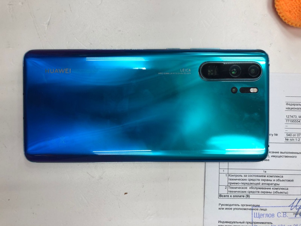 Смартфон Huawei P30 PRO