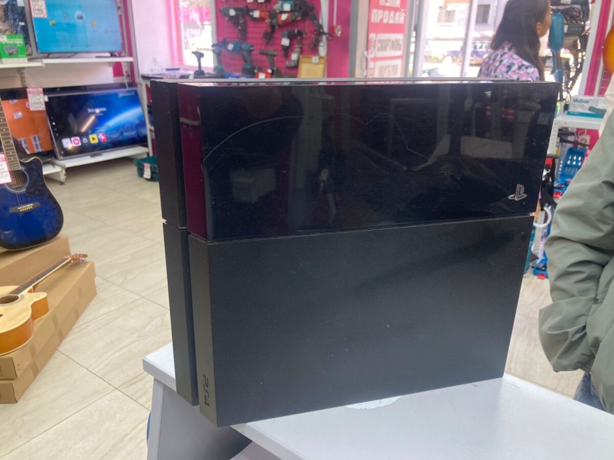 Игровая приставка Sony PlayStation 4 fat 500гб